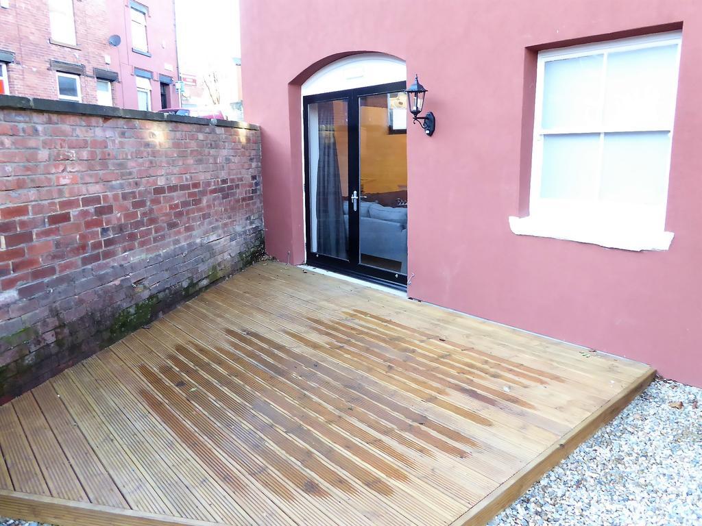 Stables At The Coach House Apartment *